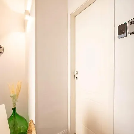 Hub 4 Aparthotel